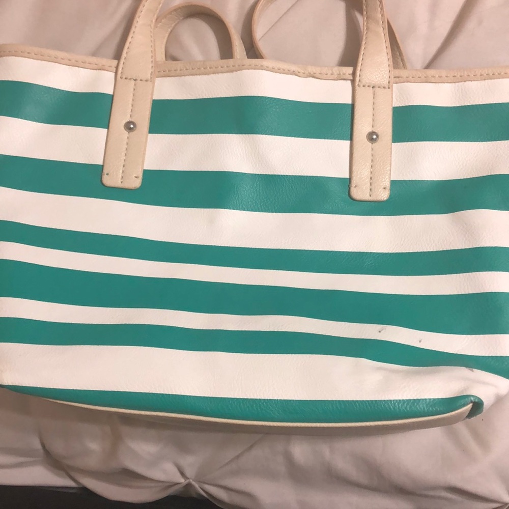 Purse - Picture 2 of 6